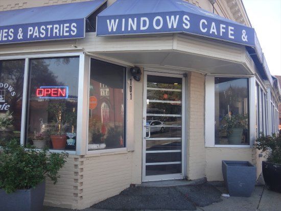 Windows Cafe & Market