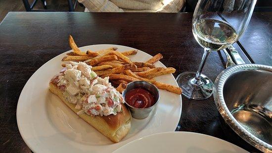 Hanks Oyster Bar The Wharf